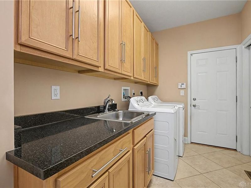 6846 Lorien Woods Drive, Miami Township, OH 45459 Photo 23