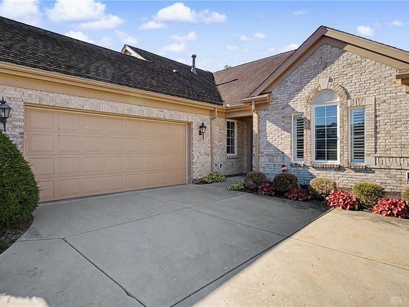 6846 Lorien Woods Drive, Miami Township, OH 45459 Photo 3