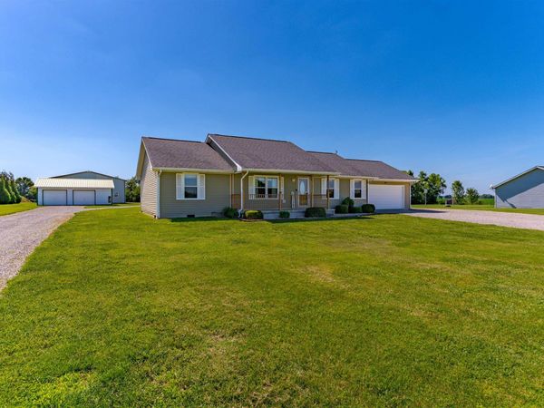 8895 S 100 W. Road, Fort Branch, IN 47648