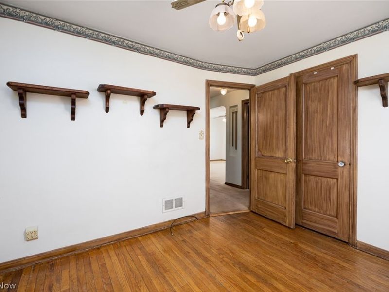 5276 W 48th Street, Parma, OH 44134 Photo 10