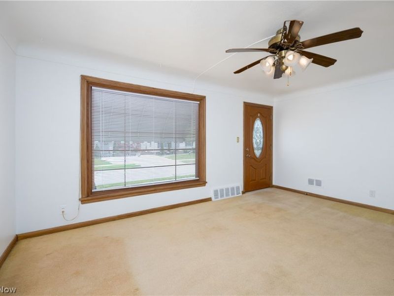 5276 W 48th Street, Parma, OH 44134 Photo 6