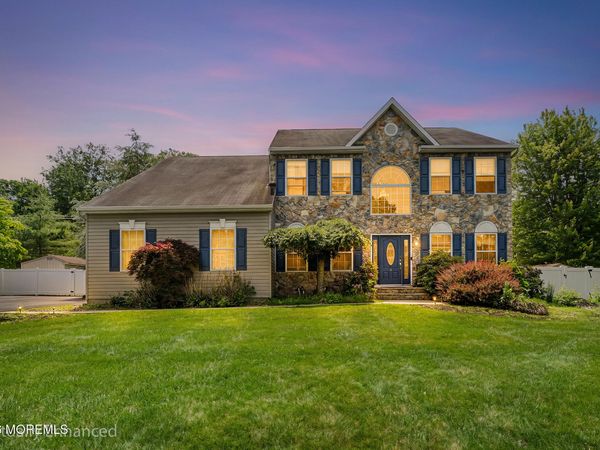 2 Namsan Drive, Monroe, NJ 08831