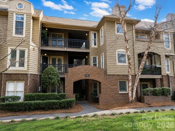 1109 E Morehead Street, Unit 10, Charlotte, NC 28204