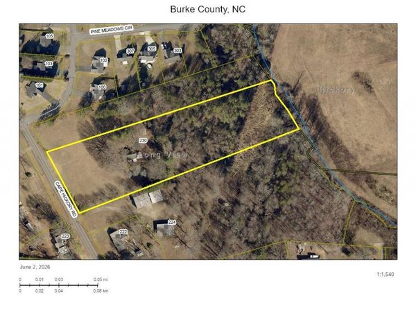 230 Cape Hickory Road , Hickory, NC 28601