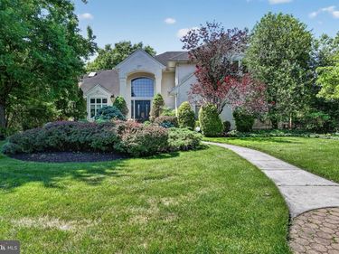 7 CAMEO COURT , CHERRY HILL, NJ 08003