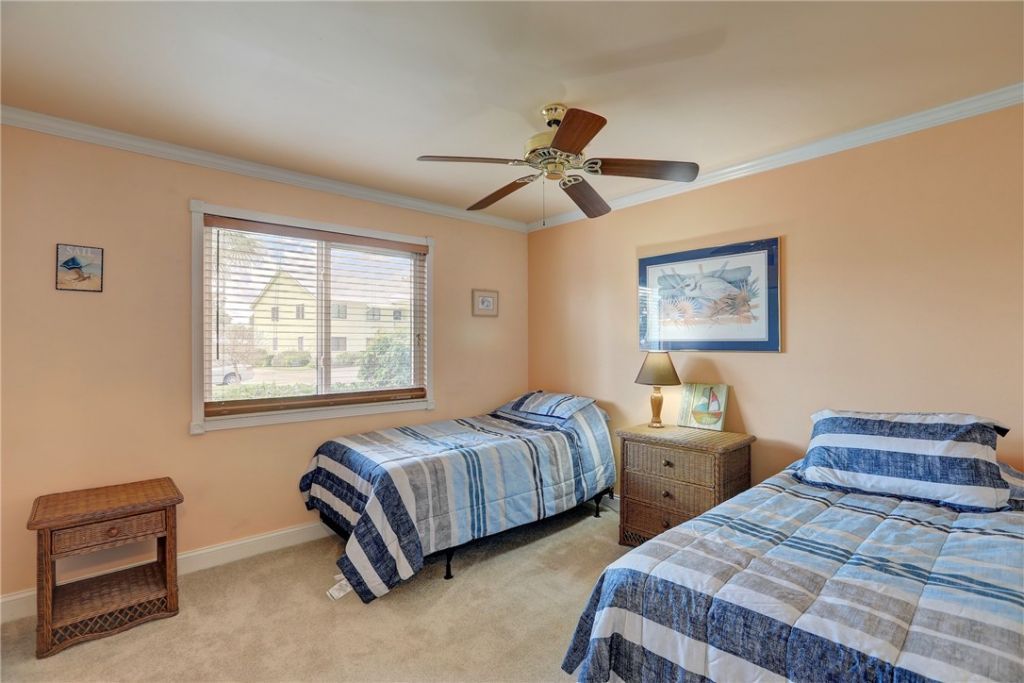 5730 Pelican Pointe Drive, Unit 1, Sebastian, FL 32958 Photo