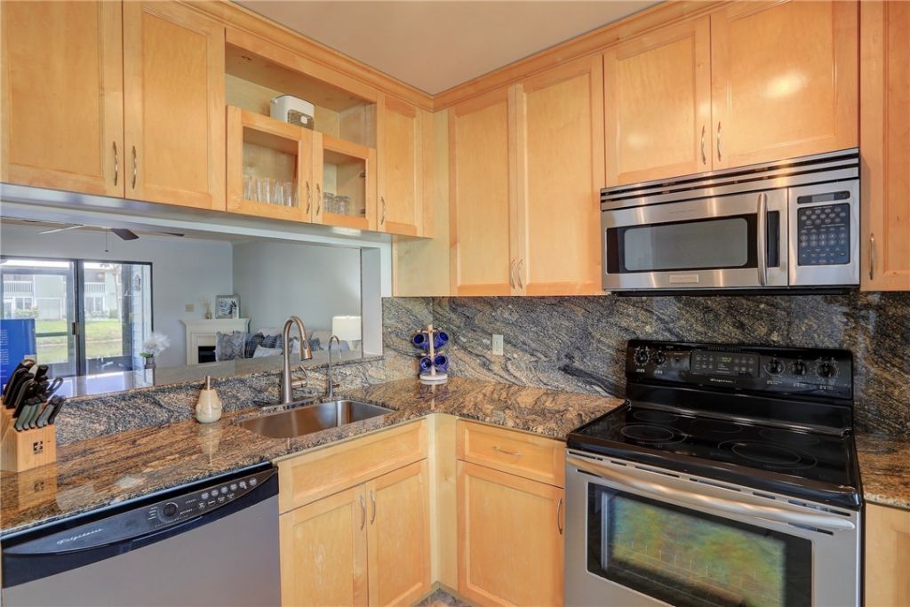 5730 Pelican Pointe Drive, Unit 1, Sebastian, FL 32958 Photo