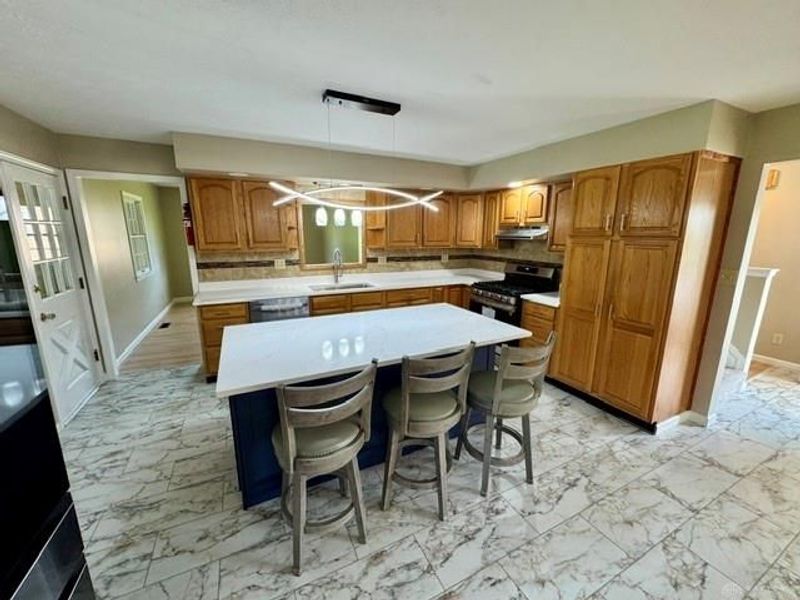 561 Buena Vista Road, Harmony Township, OH 45369 Photo 6