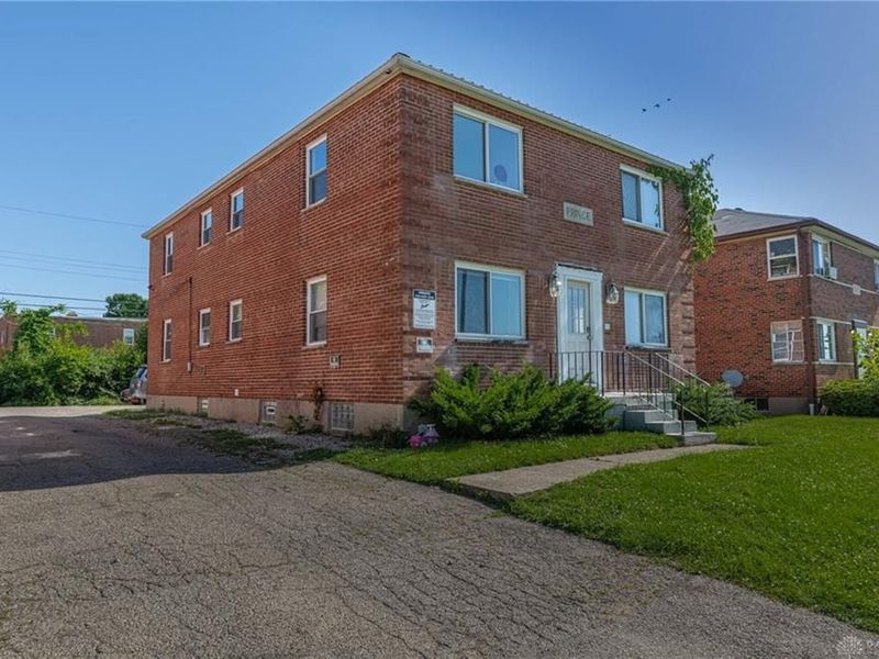 53 Bennington Drive, Dayton, OH 45405 Photo 2