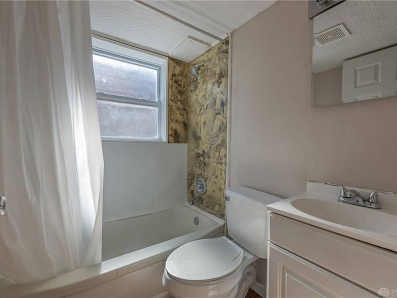 53 Bennington Drive, Dayton, OH 45405 Photo 9