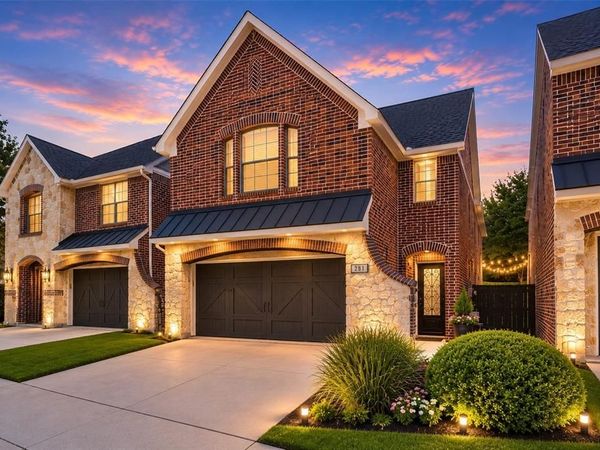 250 Churchill Loop, Grapevine, TX 76051