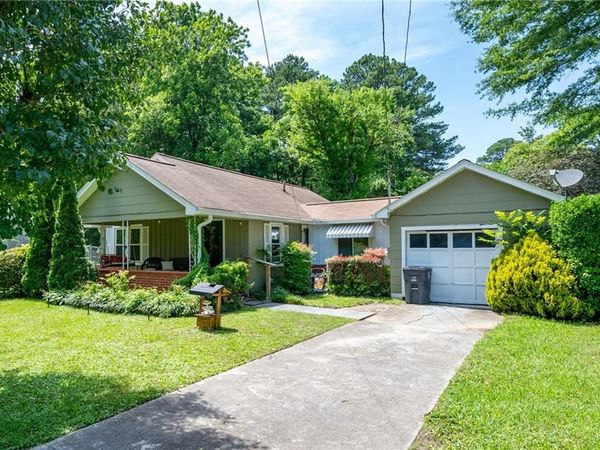 808 S Chattanooga Street, La Fayette, GA 30728