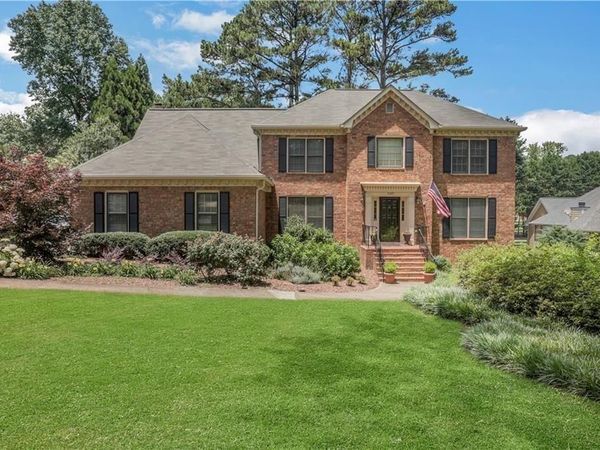 5189 Beech Forest Drive SW, Lilburn, GA 30047