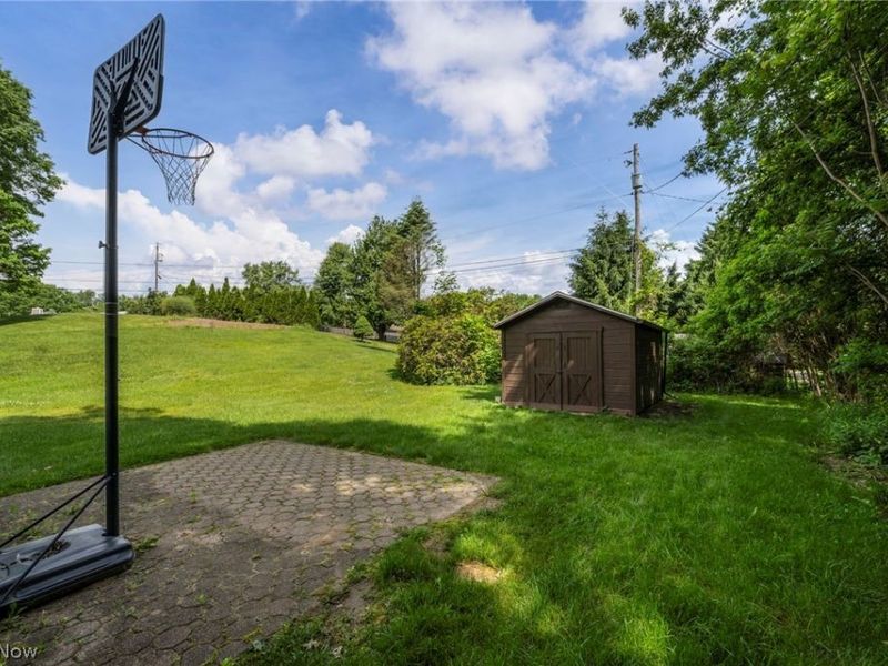 6321 Cardinal Hill NW, North Canton, OH 44720 Photo 37