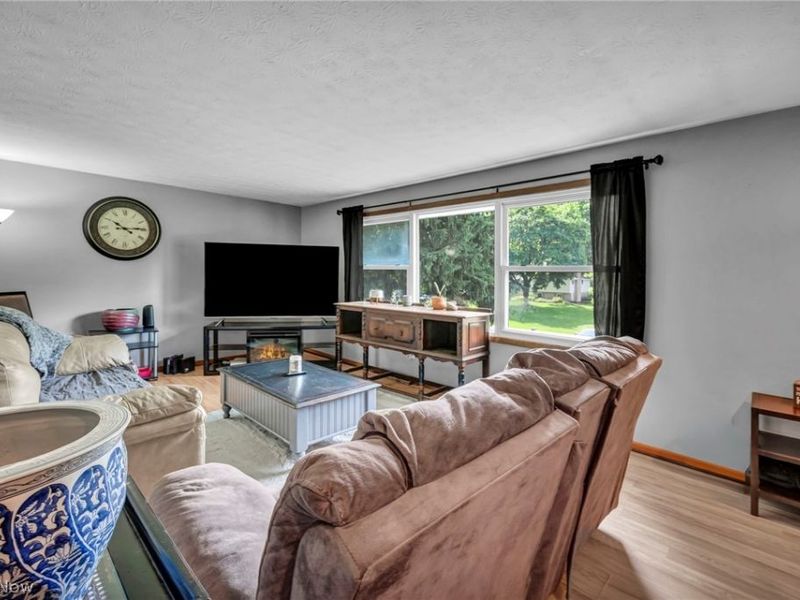 6321 Cardinal Hill NW, North Canton, OH 44720 Photo 7