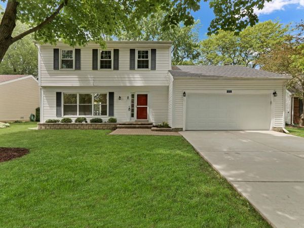 228 Abilene Lane , Vernon Hills, IL 60061