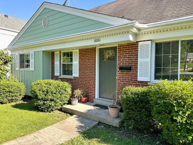 6001 Wayside Avenue, Cincinnati, OH 45230 Photo 2