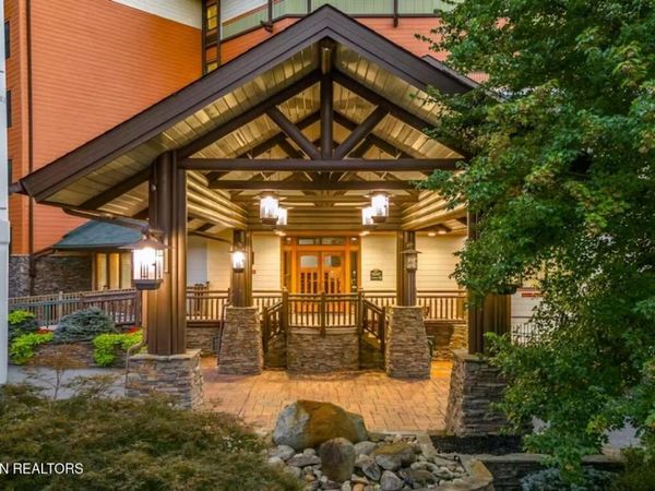 215 Woliss Lane, Gatlinburg, TN 37738