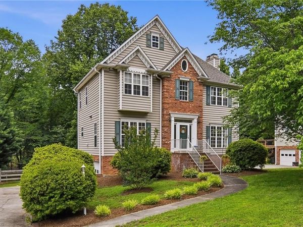 1733 Abbottsford Drive, Kernersville, NC 27284