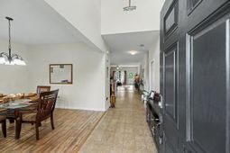 130 Mayfield Drive photo 4