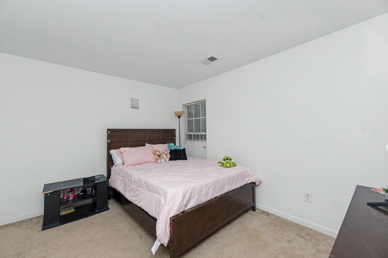 130 Mayfield Drive Photo 20
