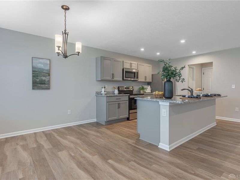 1283 Brehm Boulevard, Fairborn, OH 45324 Photo 7