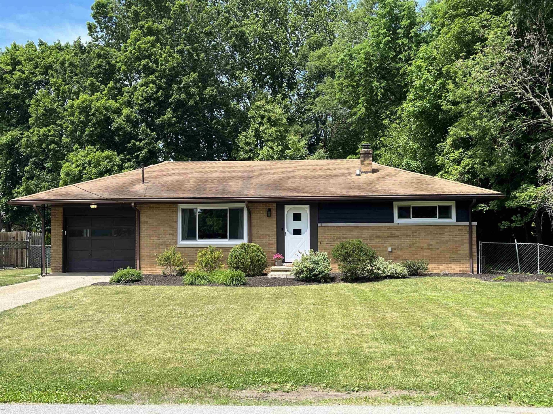 2832 Neff Street, Elkhart, IN 46514 Main Photo