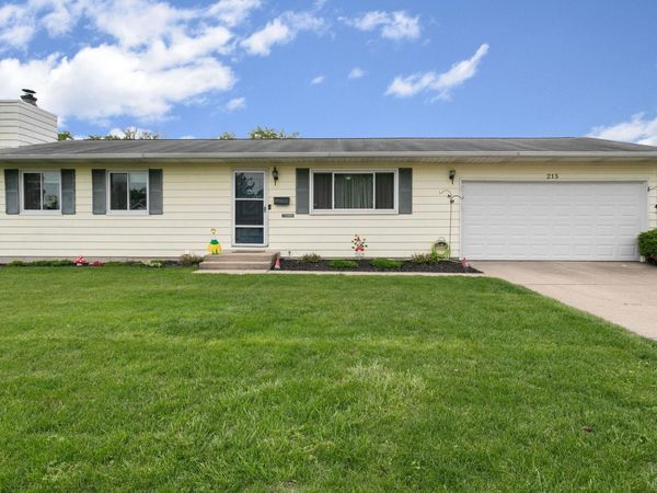 215 E Borley Avenue, Mishawaka, IN 46545