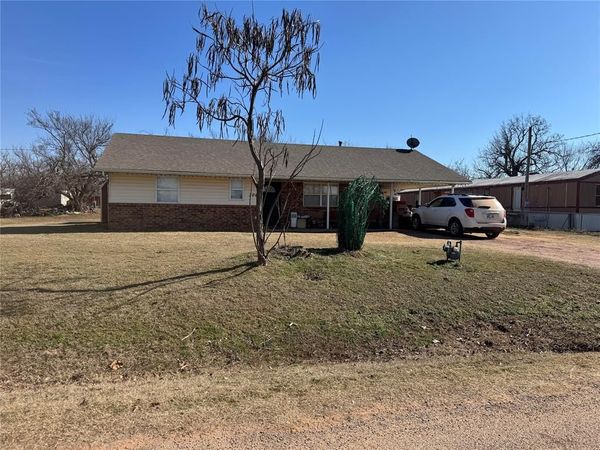 306 S 3rd Street, Agra, OK 74824