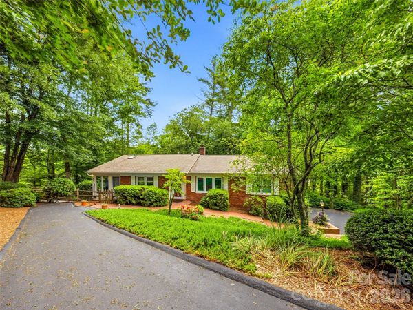 126 Surry Lane , Hendersonville, NC 28791