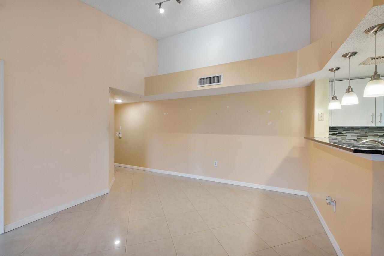 5011 Wiles Road, Unit 303, Coconut Creek, FL 33073 Photo