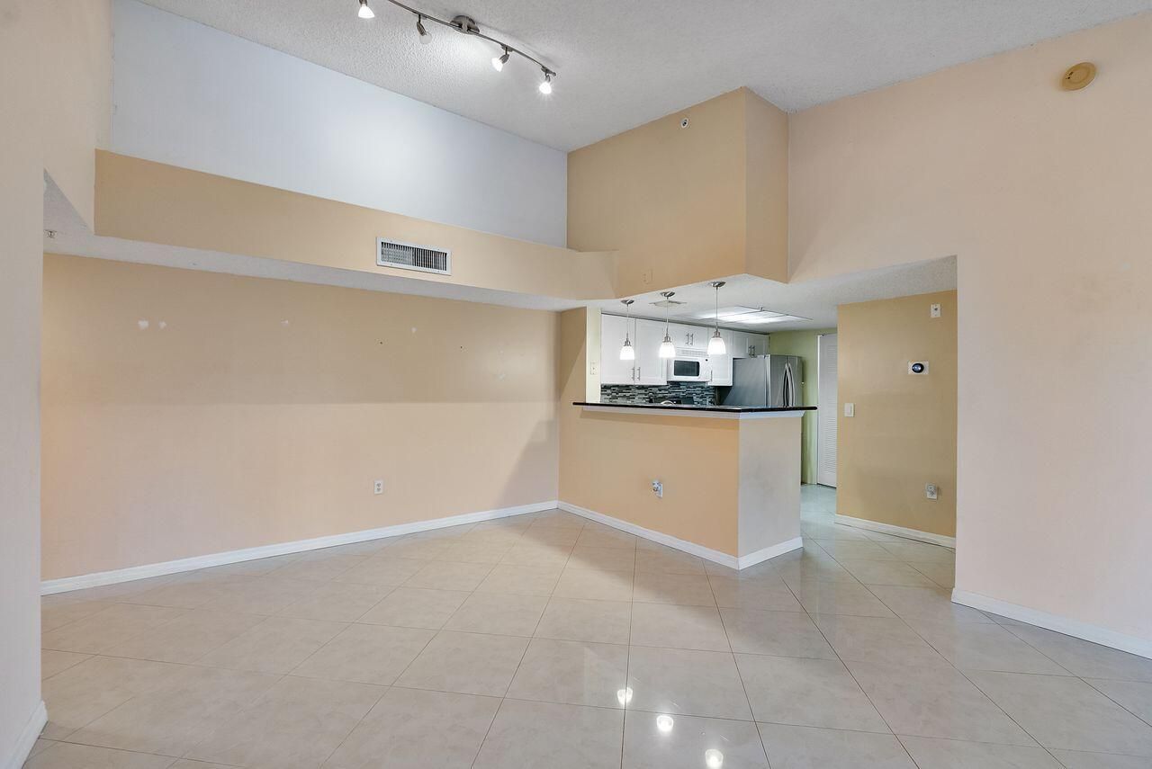 5011 Wiles Road, Unit 303, Coconut Creek, FL 33073 Photo