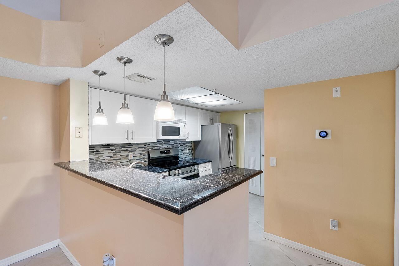 5011 Wiles Road, Unit 303, Coconut Creek, FL 33073 Photo