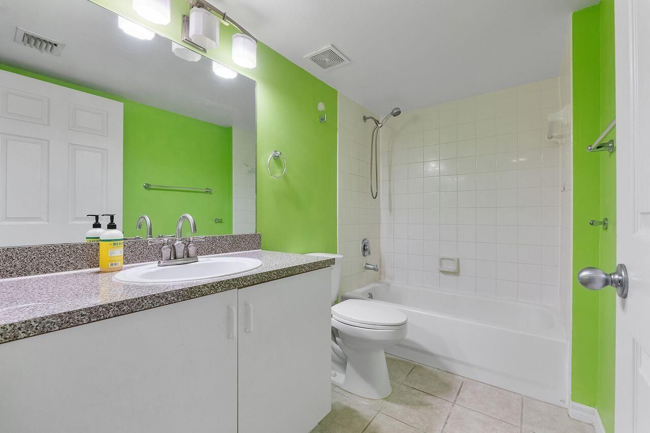 5011 Wiles Road, Unit 303, Coconut Creek, FL 33073 Photo