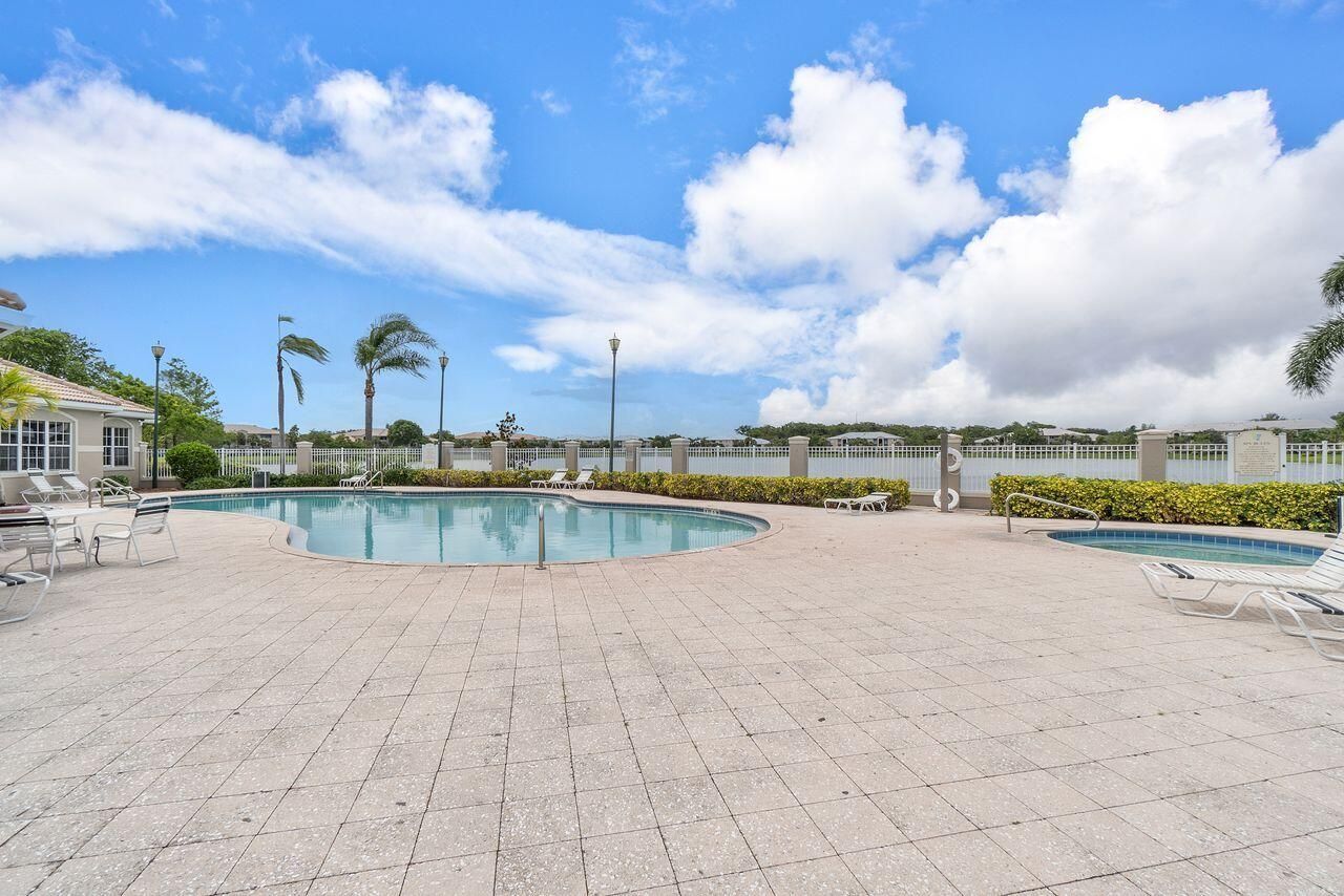 5011 Wiles Road, Unit 303, Coconut Creek, FL 33073 Photo