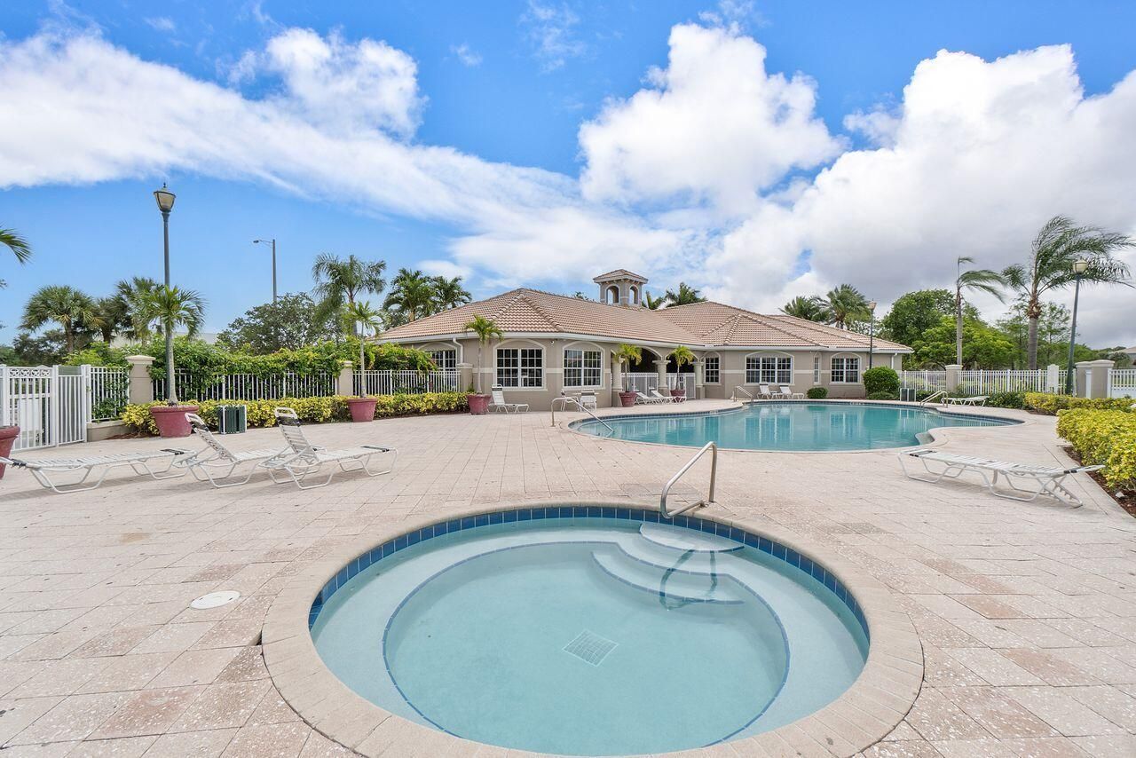 5011 Wiles Road, Unit 303, Coconut Creek, FL 33073 Photo