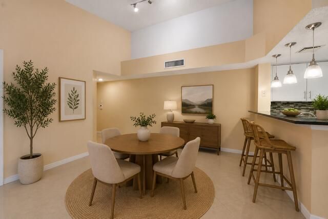 5011 Wiles Road, Unit 303, Coconut Creek, FL 33073 Photo