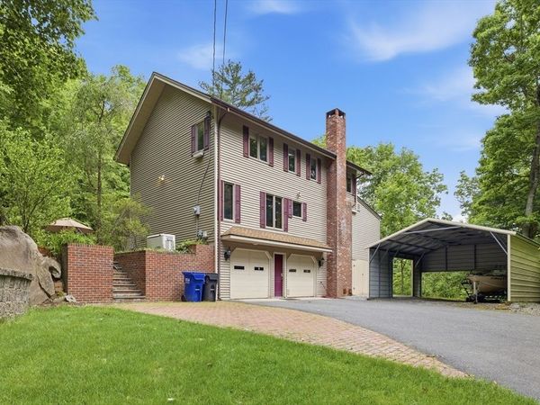 55 Shaw St., Belchertown, MA 01007