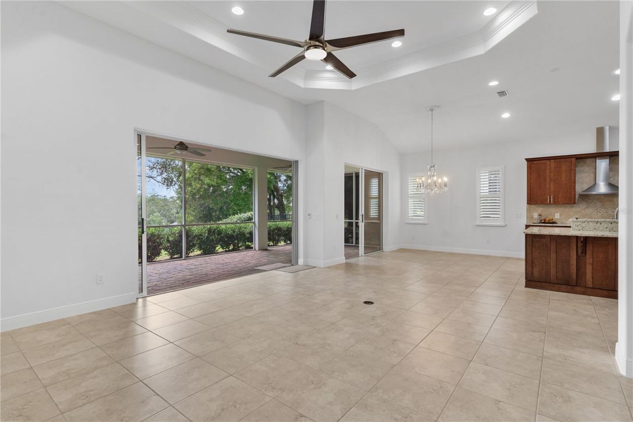 5312 Meadow Hill Loop , Lady Lake, FL 32159 Photo