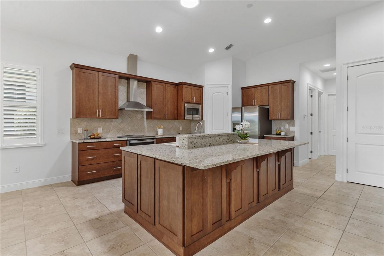 5312 Meadow Hill Loop , Lady Lake, FL 32159 Photo