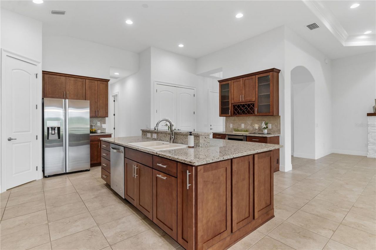5312 Meadow Hill Loop , Lady Lake, FL 32159 Photo