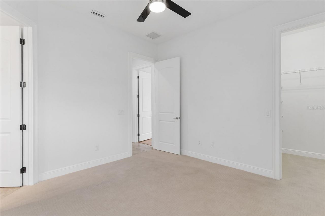 5312 Meadow Hill Loop , Lady Lake, FL 32159 Photo