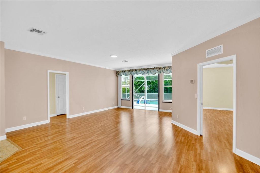 2505 46th Avenue, Vero Beach, FL 32966 Photo