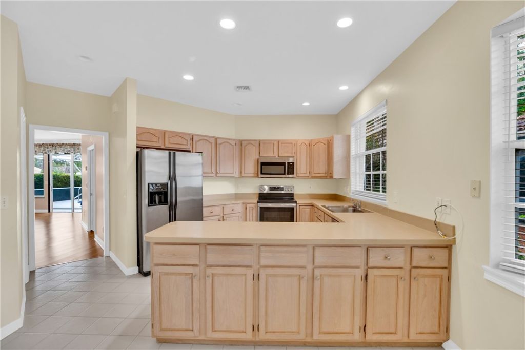 2505 46th Avenue, Vero Beach, FL 32966 Photo