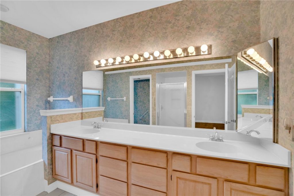 2505 46th Avenue, Vero Beach, FL 32966 Photo