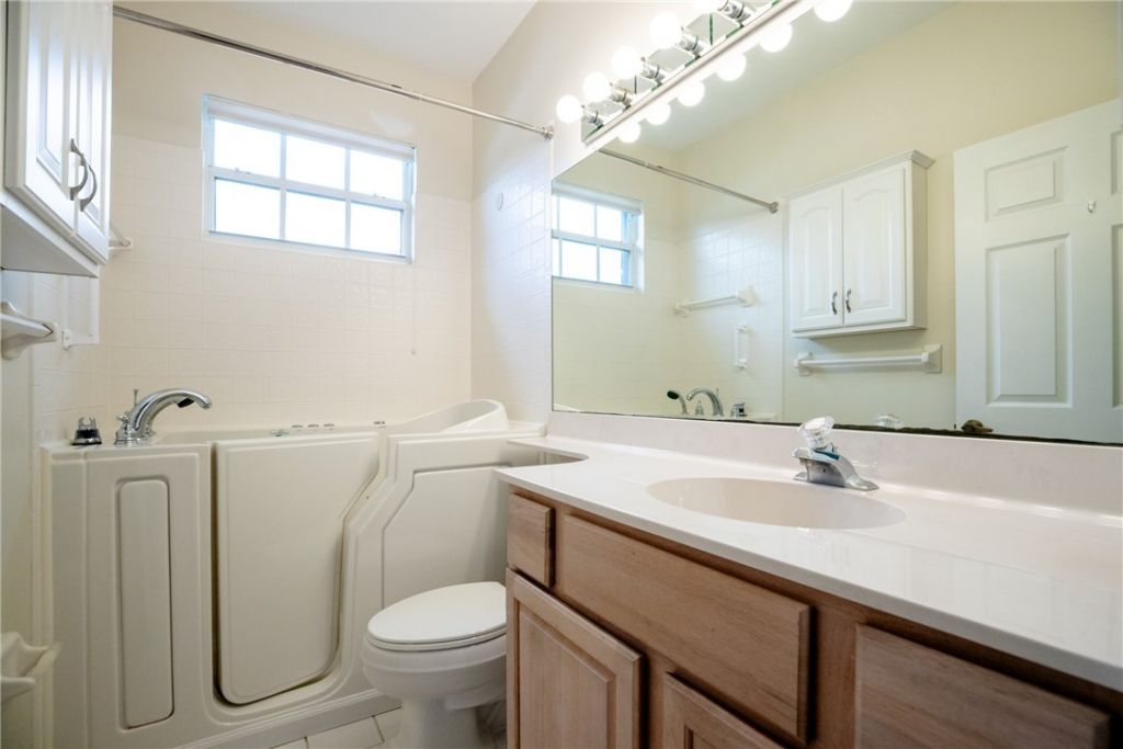 2505 46th Avenue, Vero Beach, FL 32966 Photo