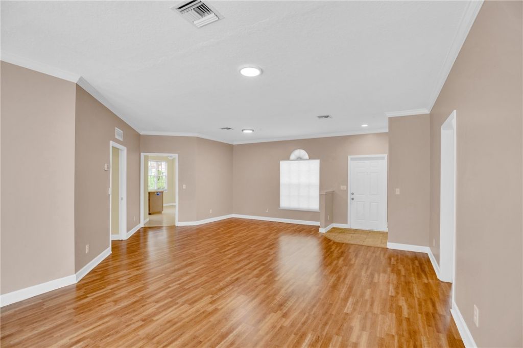 2505 46th Avenue, Vero Beach, FL 32966 Photo