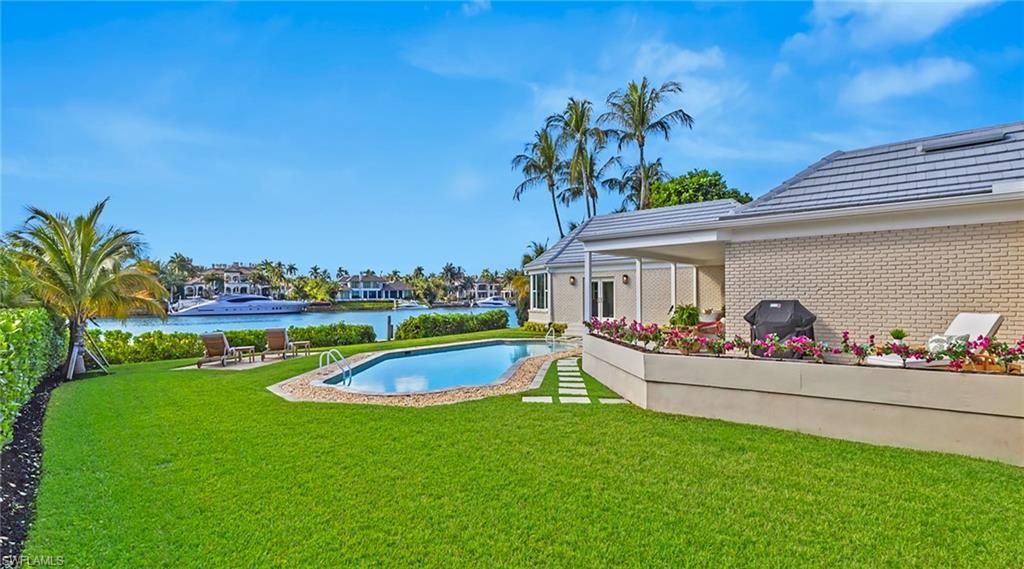 440 Kings Town Dr , Naples, FL 34102 Photo