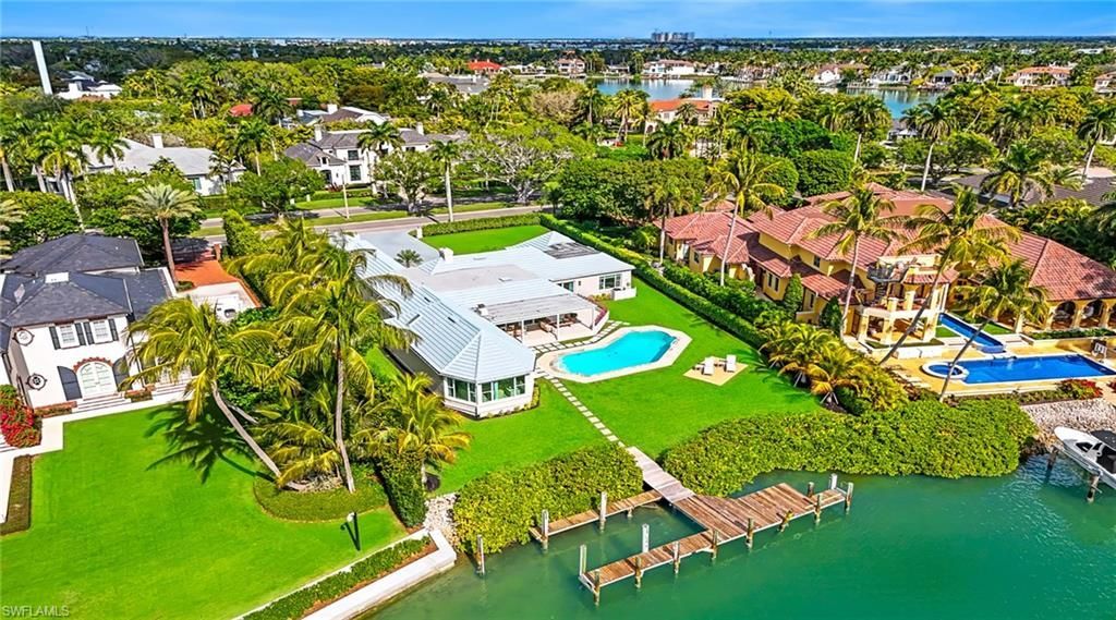 440 Kings Town Dr , Naples, FL 34102 Photo