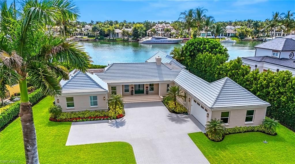 440 Kings Town Dr , Naples, FL 34102 Photo
